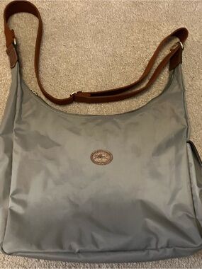 Longchamp Large Crossbody Travel/Casual Bag Gray, Adjustable Strap, Authentic